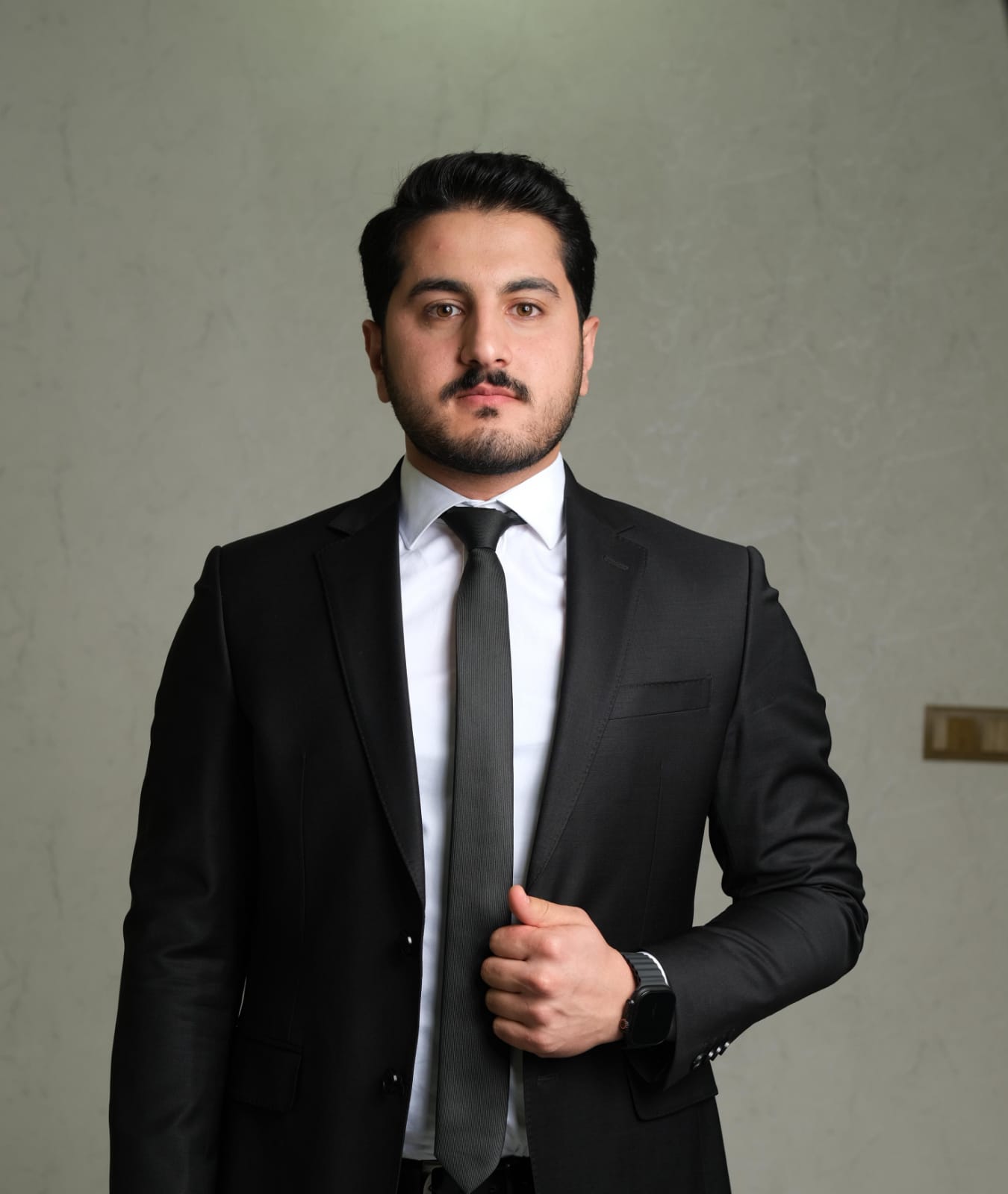 Avukat Elif Kara